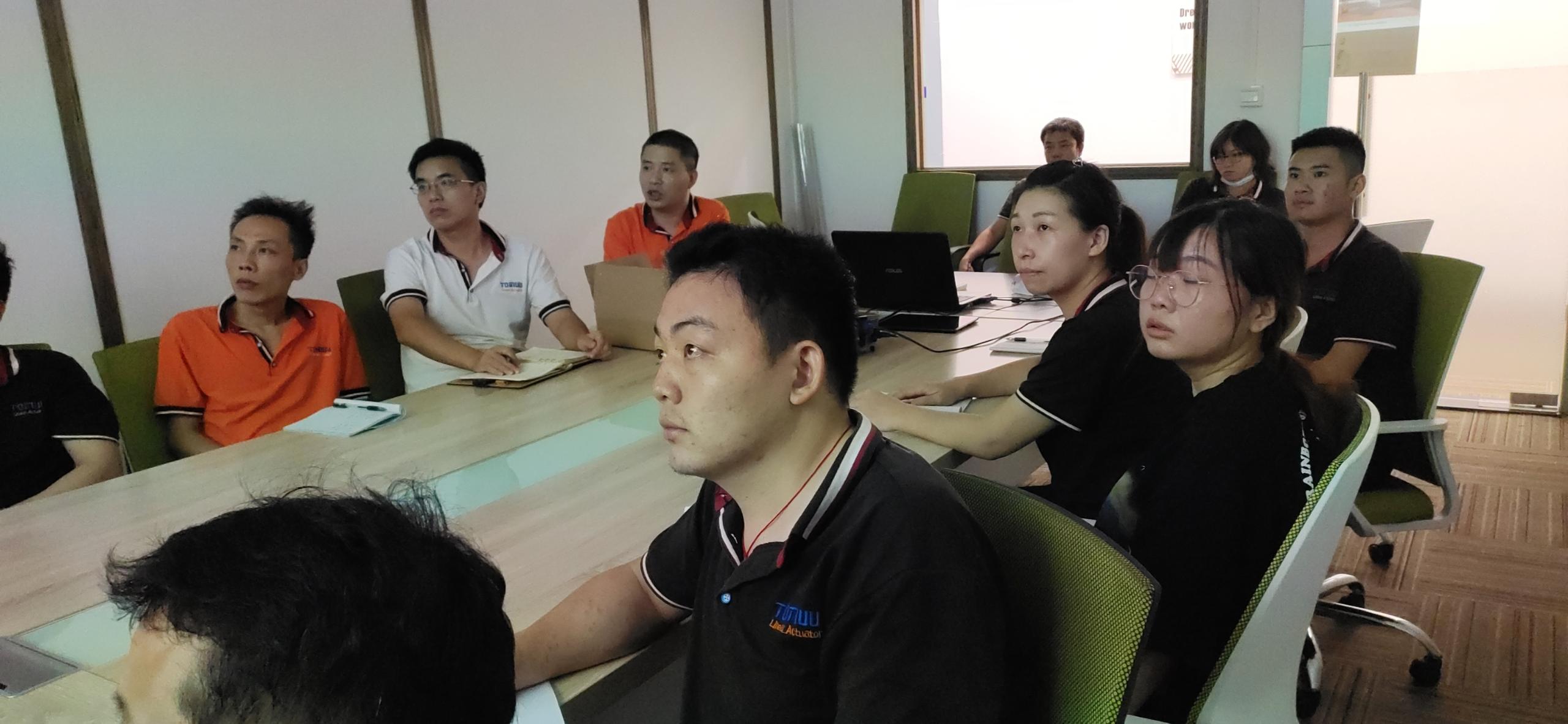 1595683293722290.jpg 产品培训会1.jpg