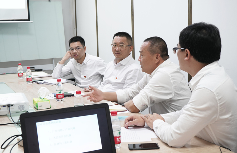 1617076871737672.jpg 特姆优公司-镇领导视察-3.jpg