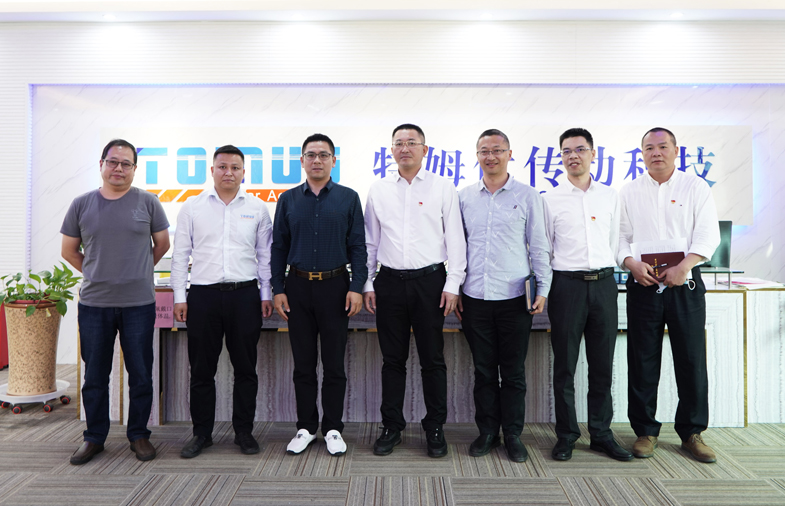 1617076884957326.jpg 特姆优公司-镇领导视察.jpg